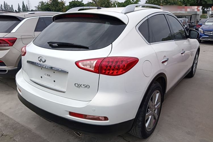 Used Infiniti QX50 2013 2.5L Two-Wheel-Drive Elegant Edition Rear Right 45 Deg