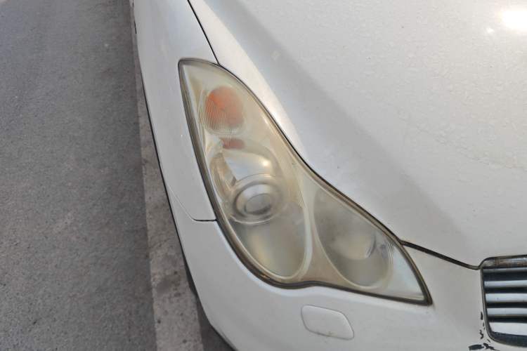 Used Infiniti QX50 2013 2.5L 4x4 Elegant Edition Right Front Headlight