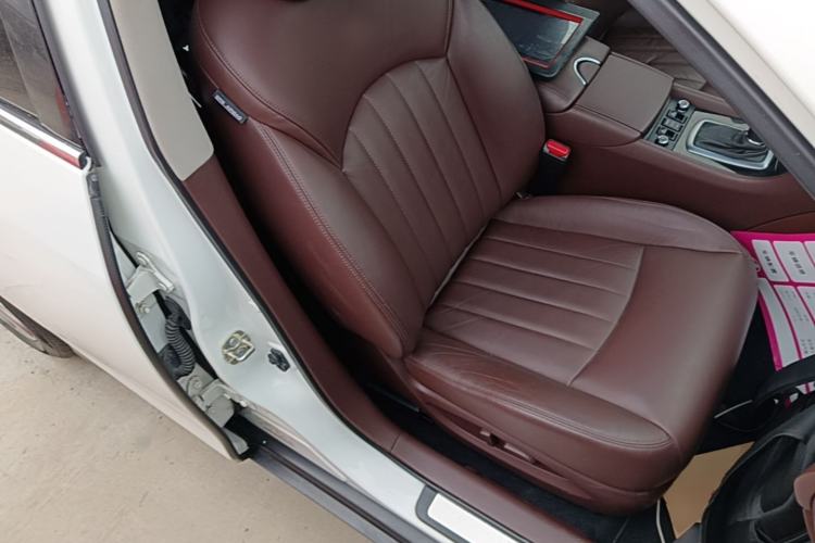 Used Infiniti QX50 2013 2.5L Two-Wheel-Drive Elegant Edition Right Front Seat