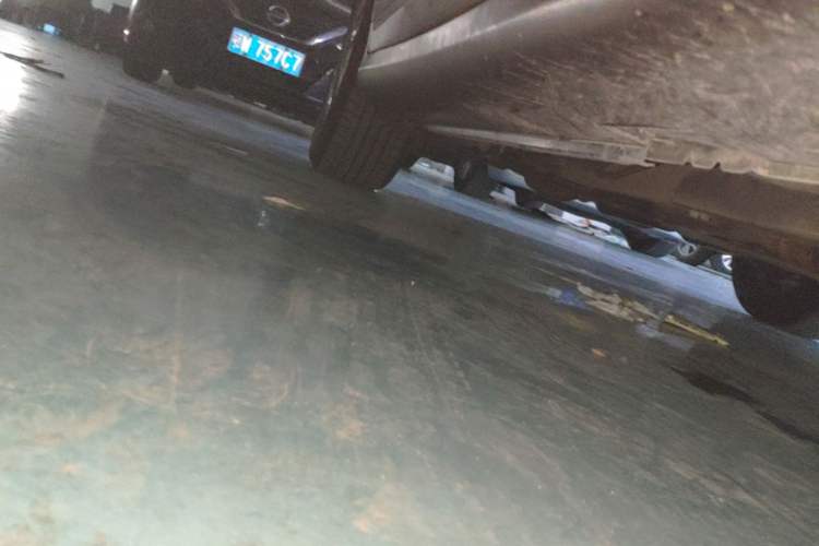 Used Infiniti QX50 2013 2.5L Two-Wheel-Drive Zunya Edition Right Side Sill