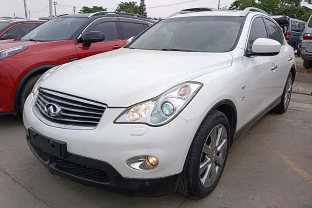 Used Infiniti QX50 2013 2.5L Two-Wheel-Drive Elegant Edition