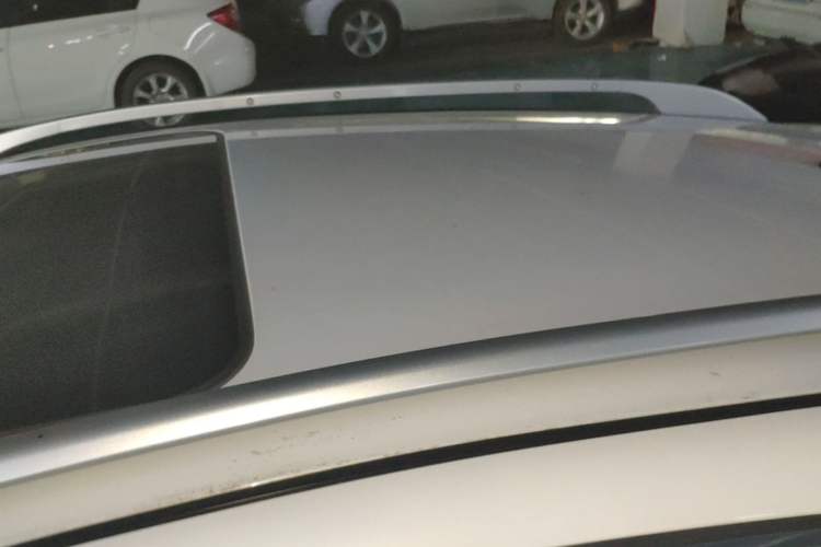Used Infiniti QX50 2013 2.5L Two-Wheel-Drive Zunya Edition Roof