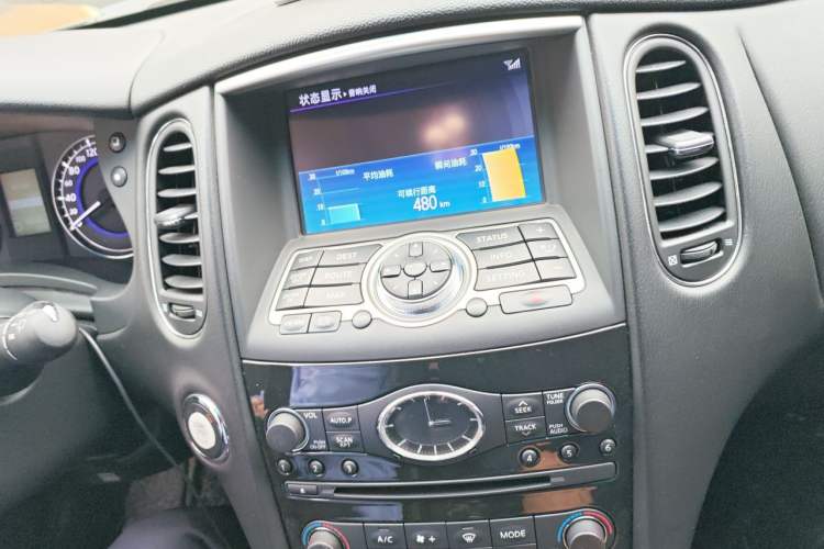 Used Infiniti QX50 2015 2.5L Enjoyment Edition Audio And AC Panel