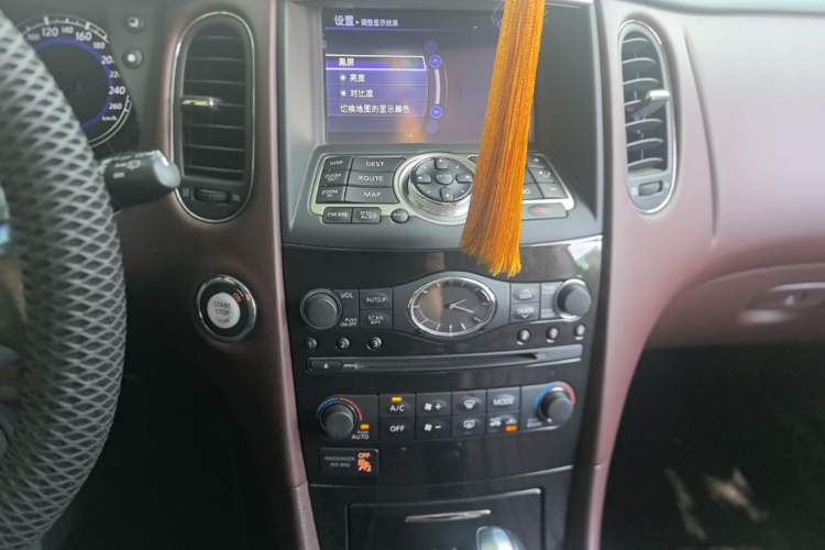Used Infiniti QX50 2015 2.5L Enjoyment Edition Audio And AC Panel