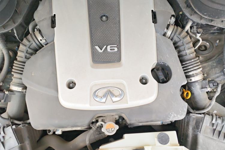 Used Infiniti QX50 2015 2.5L Enjoyment Edition Engine Bay