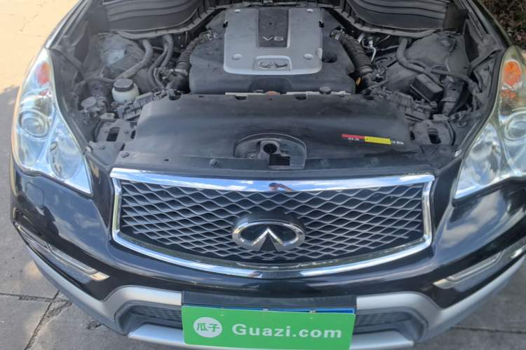 Used Infiniti QX50 2015 2.5L Enjoyment Edition Engine Bay