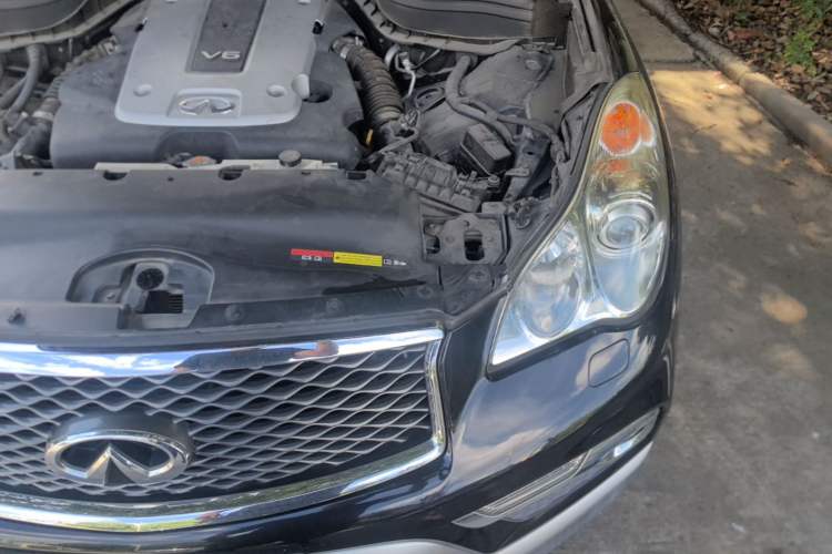 Used Infiniti QX50 2015 2.5L Enjoyment Edition Engine Bay Left