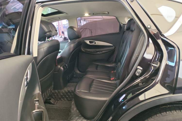 Used Infiniti QX50 2015 2.5L Enjoyment Edition Left Rear Seat
