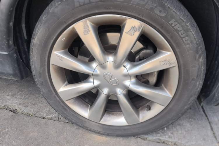 Used Infiniti QX50 2015 2.5L Enjoyment Edition Right Front Wheel Hub