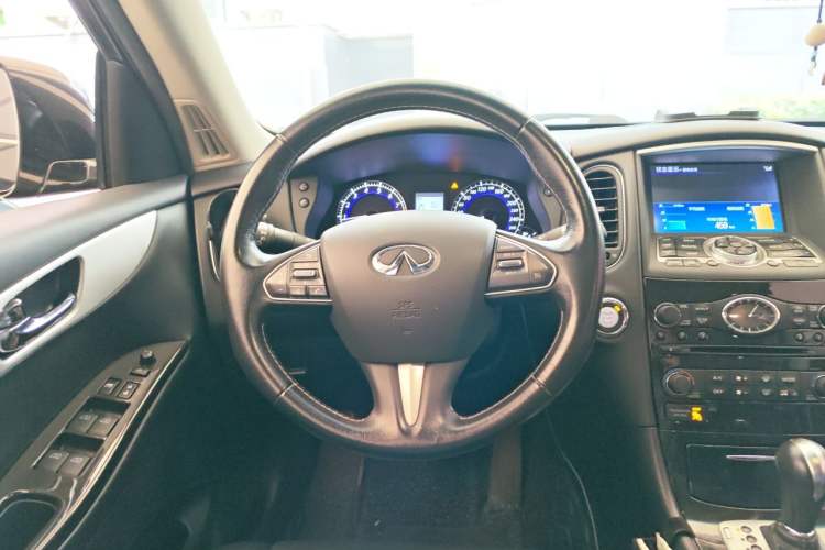 Used Infiniti QX50 2015 2.5L Enjoyment Edition Steering Wheel