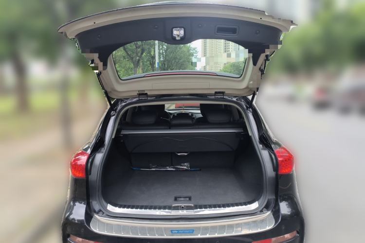 Used Infiniti QX50 2015 2.5L Comfort Edition Trunk