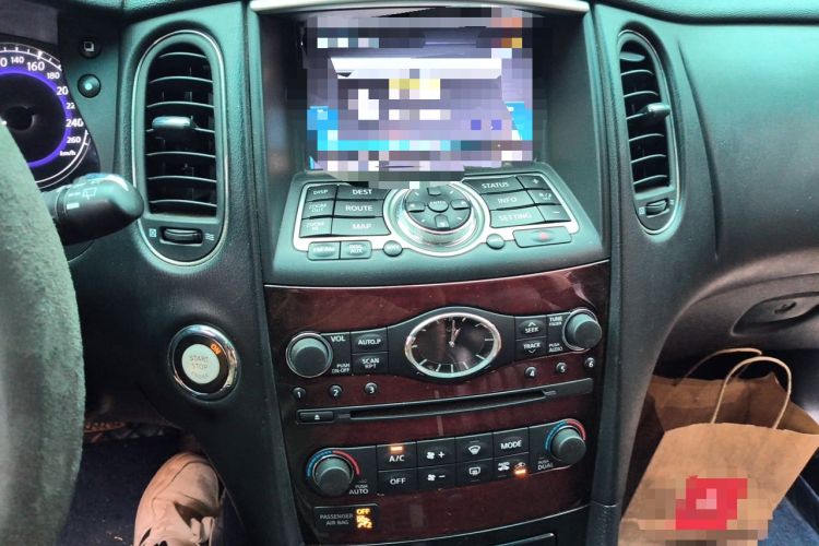 Used Infiniti QX50 2015 2.5L Enjoyment Edition Audio And AC Panel