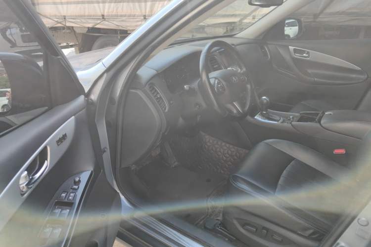 Used Infiniti QX50 2015 2.5L Luxury Edition Driver Seat