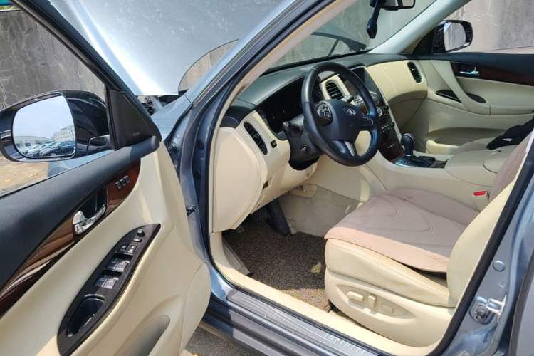 Used Infiniti QX50 2015 2.5L Deluxe Edition Driver Seat