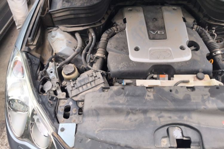 Used Infiniti QX50 2015 2.5L Enjoyment Edition Engine Bay Right