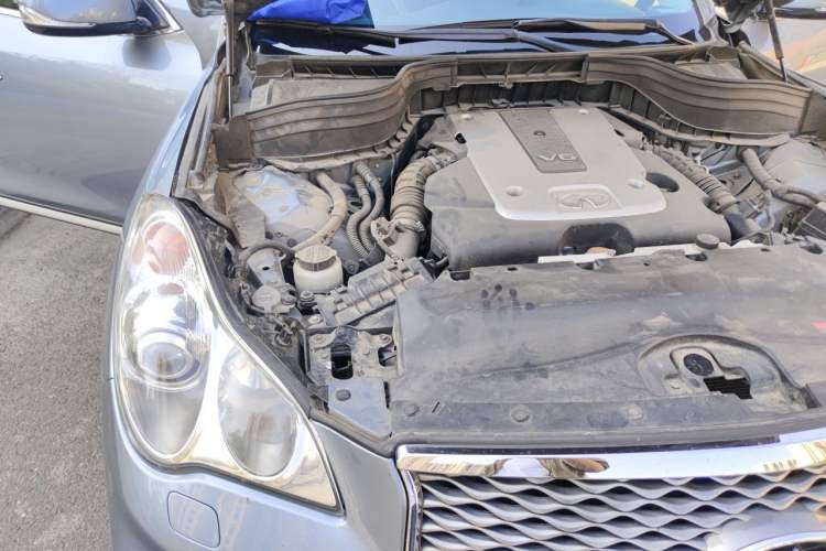 Used Infiniti QX50 2015 2.5L Enjoyment Edition Engine Bay Right