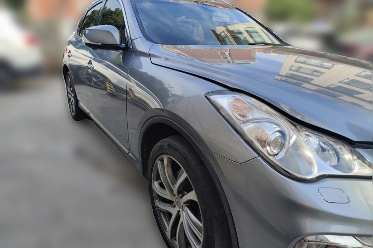 Used Infiniti QX50 2015 2.5L Luxury Edition Front Right 45 Deg