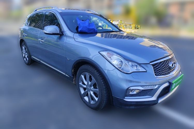 Used Infiniti QX50 2015 2.5L Enjoyment Edition Front Right 45 Deg