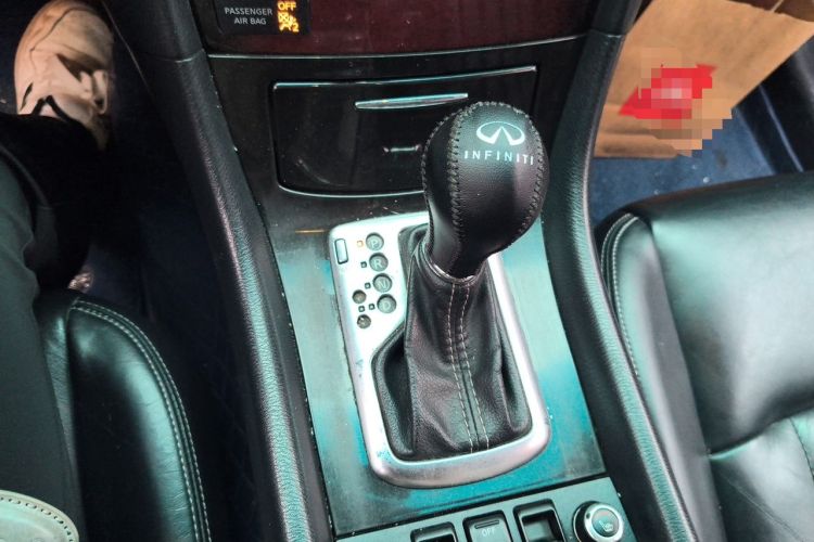 Used Infiniti QX50 2015 2.5L Enjoyment Edition Gear Lever