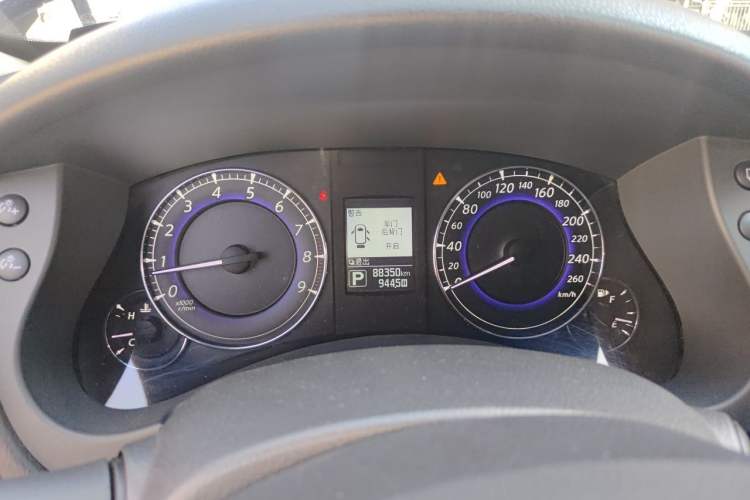 Used Infiniti QX50 2015 2.5L Enjoyment Edition Instrument Cluster
