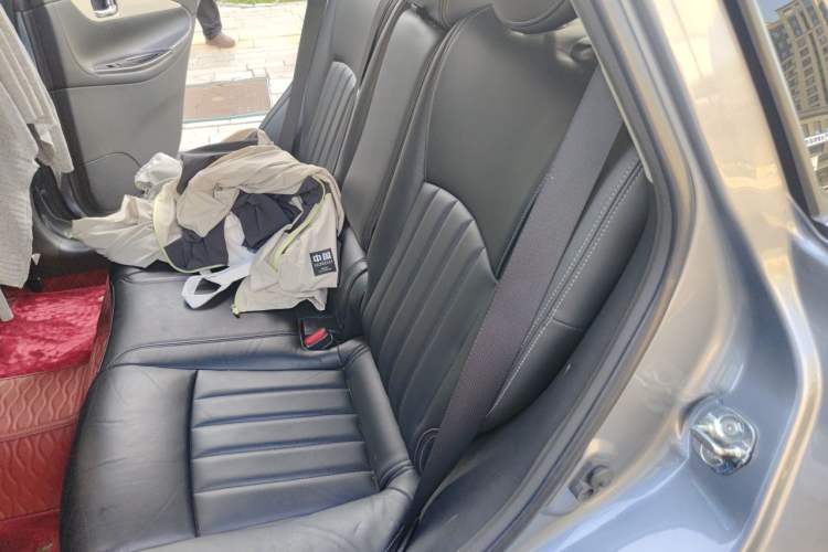 Used Infiniti QX50 2015 2.5L Enjoyment Edition Left Rear Seat
