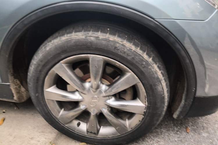 Used Infiniti QX50 2015 2.5L Enjoyment Edition Right Front Wheel Hub