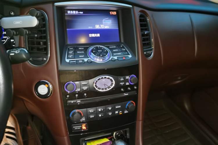 Used Infiniti QX50 2015 2.5L Enjoyment Edition Audio And AC Panel