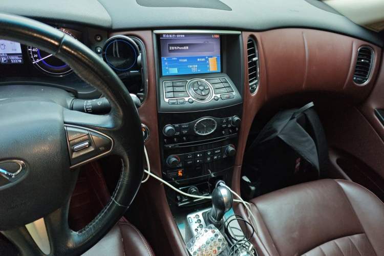 Used Infiniti QX50 2015 2.5L Enjoyment Edition Audio And AC Panel