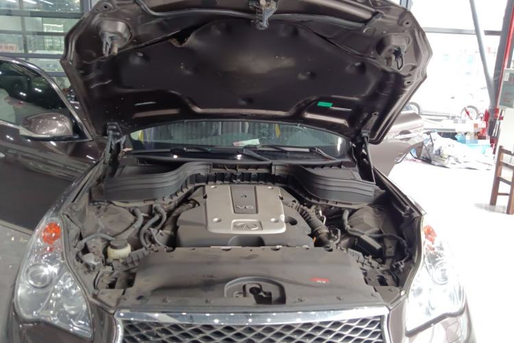 Used Infiniti QX50 2015 2.5L Enjoyment Edition Engine Bay