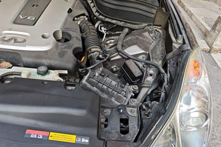 Used Infiniti QX50 2015 2.5L Enjoyment Edition Engine Bay Left