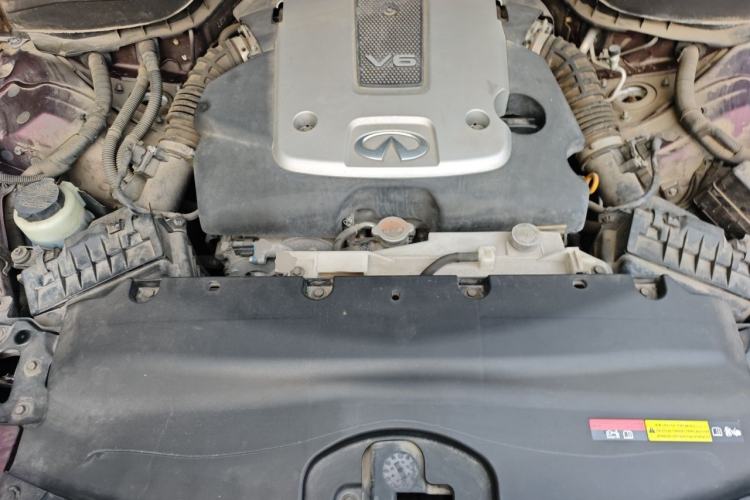 Used Infiniti QX50 2015 2.5L Enjoyment Edition Engine Bay