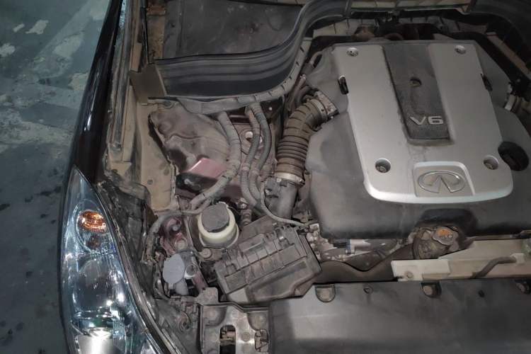 Used Infiniti QX50 2015 2.5L Enjoyment Edition Engine Bay Right