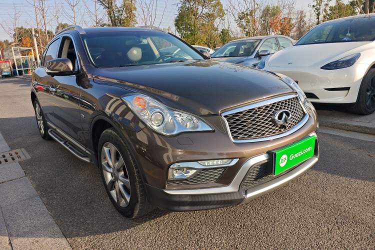 Used Infiniti QX50 2015 2.5L Comfort Edition Exterior 2