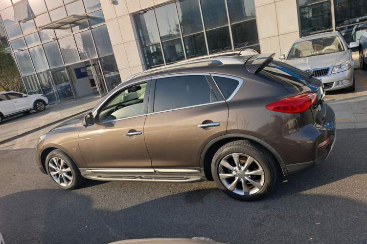 Used Infiniti QX50 2015 2.5L Comfort Edition Exterior 6