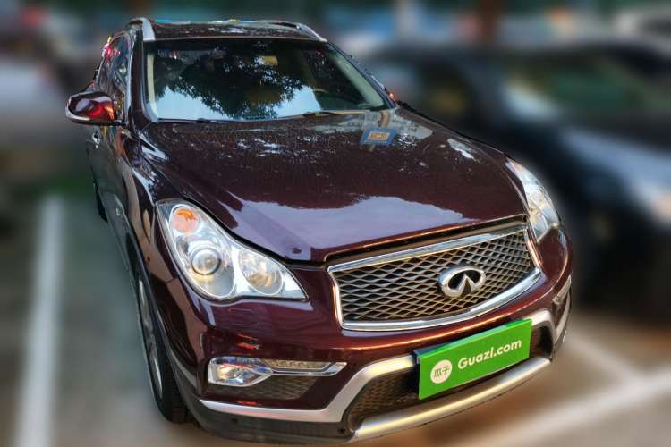 Used Infiniti QX50 2015 2.5L Enjoyment Edition Front Right 45 Deg