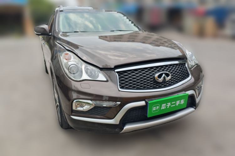 Used Infiniti QX50 2015 2.5L Luxury Edition Front Right 45 Deg