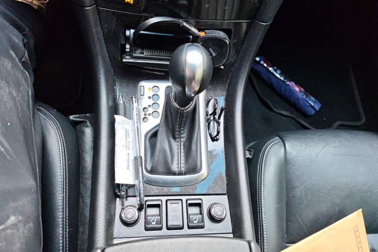 Used Infiniti QX50 2015 2.5L Enjoyment Edition Gear Lever
