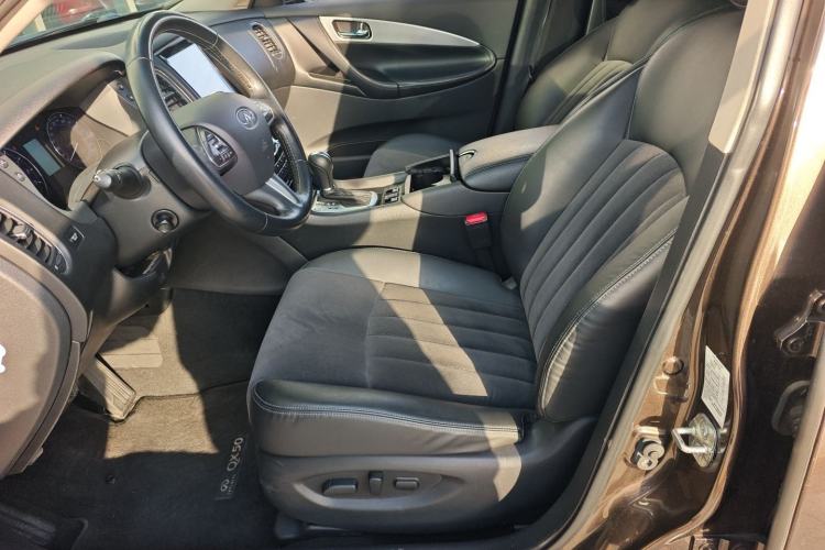 Used Infiniti QX50 2015 2.5L Comfort Edition Left Front Seat