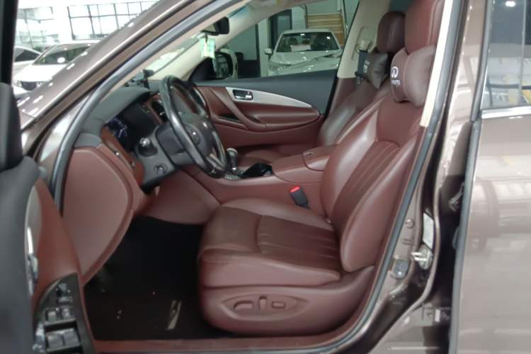Used Infiniti QX50 2015 2.5L Enjoyment Edition Left Front Seat