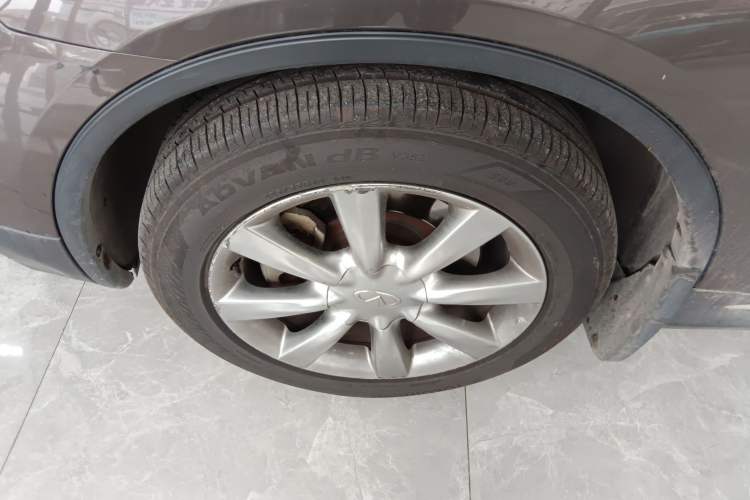 Used Infiniti QX50 2015 2.5L Enjoyment Edition Left Front Wheel Hub