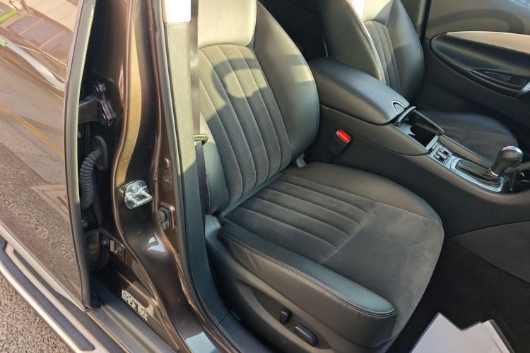 Used Infiniti QX50 2015 2.5L Comfort Edition Right Front Seat