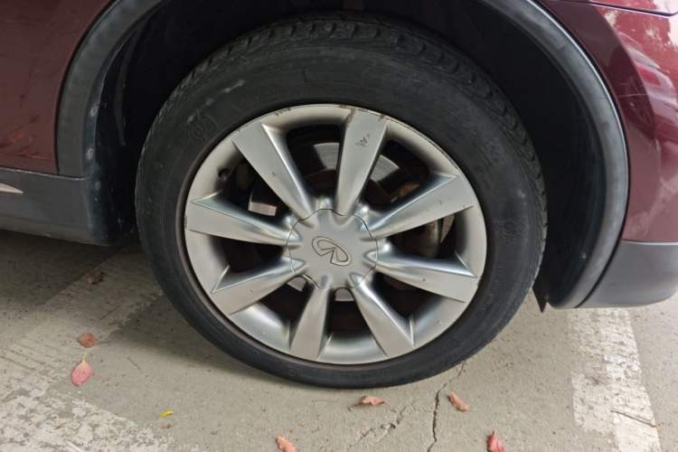 Used Infiniti QX50 2015 2.5L Enjoyment Edition Right Front Wheel Hub