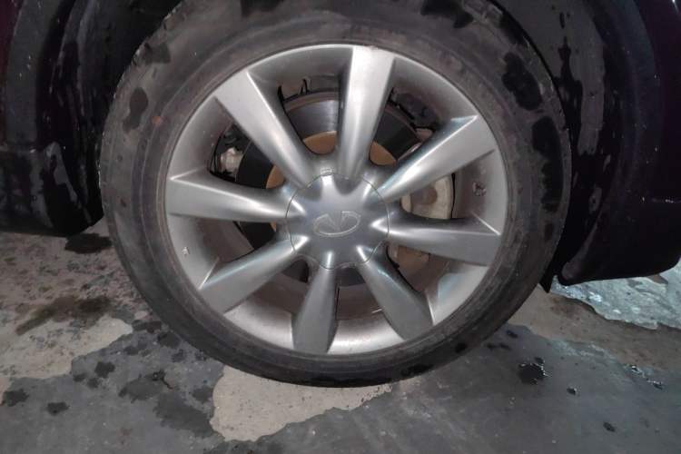 Used Infiniti QX50 2015 2.5L Enjoyment Edition Right Front Wheel Hub