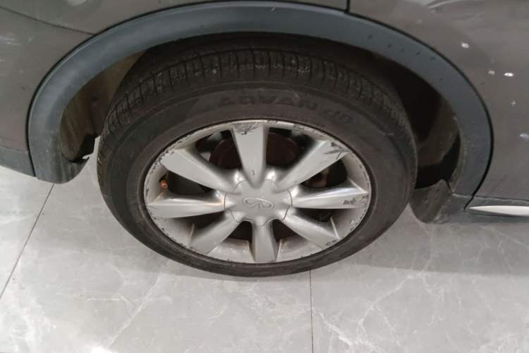 Used Infiniti QX50 2015 2.5L Enjoyment Edition Right Rear Wheel Hub