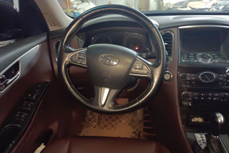 Used Infiniti QX50 2015 2.5L Enjoyment Edition Steering Wheel