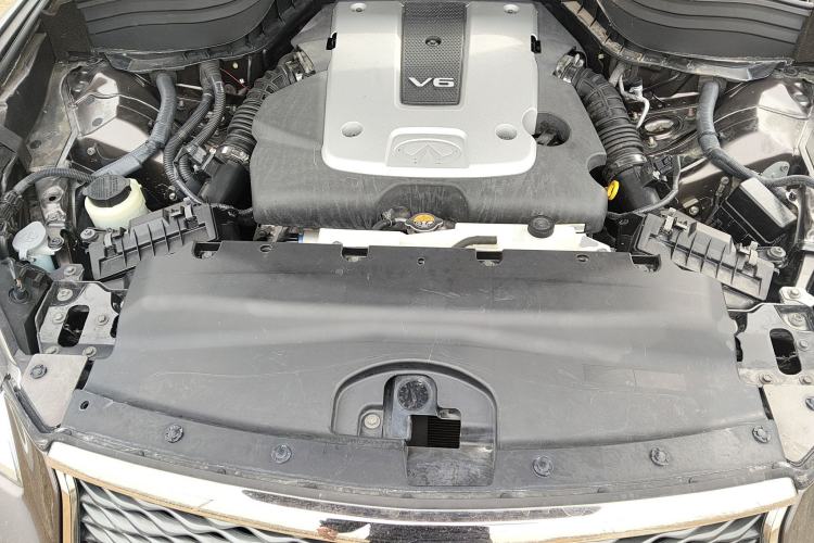 Used Infiniti QX50 2015 2.5L Comfort Edition Engine Bay