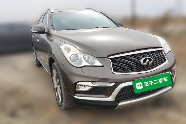 Used Infiniti QX50 2015 2.5L Comfort Edition Front Right 45 Deg