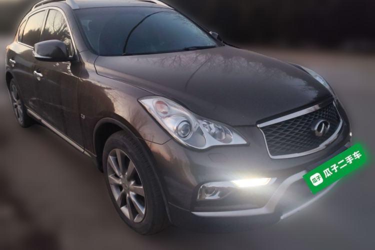 Used Infiniti QX50 2015 2.5L Comfort Edition Front Right 45 Deg