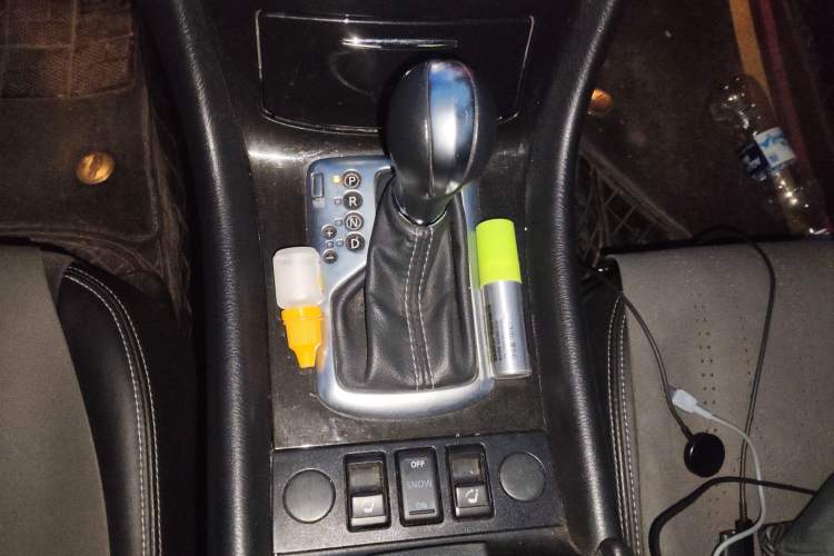 Used Infiniti QX50 2015 2.5L Comfort Edition Gear Lever