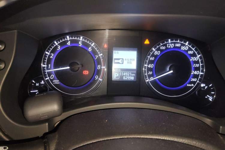 Used Infiniti QX50 2015 2.5L Comfort Edition Instrument Cluster